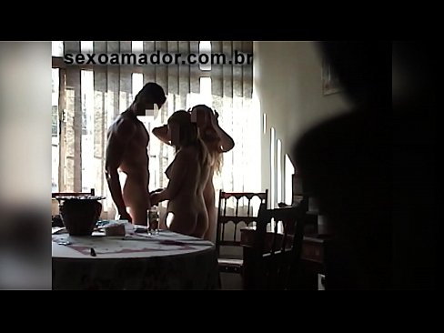 ❤️ Teman seks mengundang pria raksasa dan threesome bersamanya ❤️ Video porno di porno id.josporn-com.ru