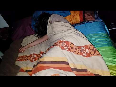 ❤️ Anak tiri memarahi ibu tirinya yang masih muda saat dia tidur. ❤️ Video porno di porno id.josporn-com.ru